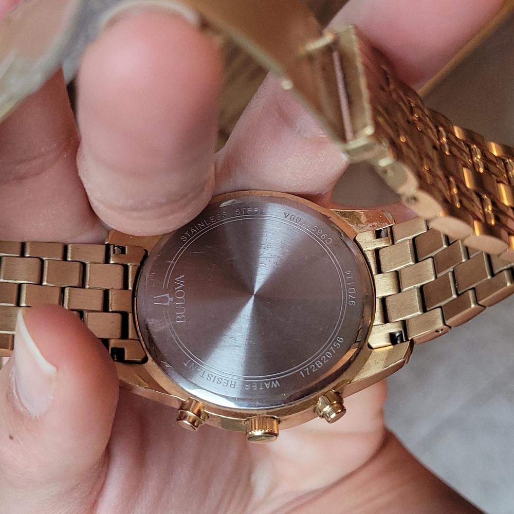 Watch - Picture 8 of 9